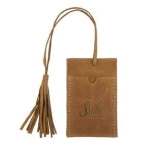 NWT Sseko Luggage Tag in Oiled Caramel
